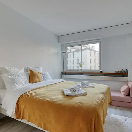 شقة Roomy & Bright Flat, Balcony-by The Eiffel Tower